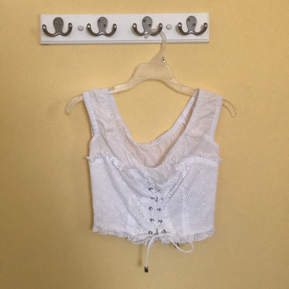 Elsa Bik Bok White Crop Top